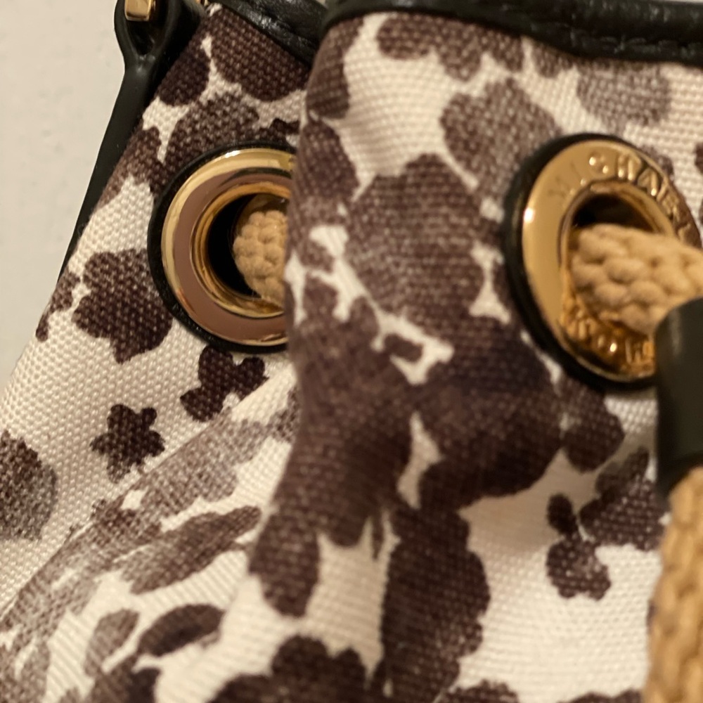 Mk Elegant Drawstring , Bucket Bag - image 5